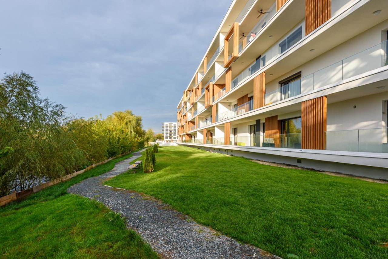 Il Lago - Sunrise - Cozy Luxurious Smart Home By The Lake Voluntari Extérieur photo